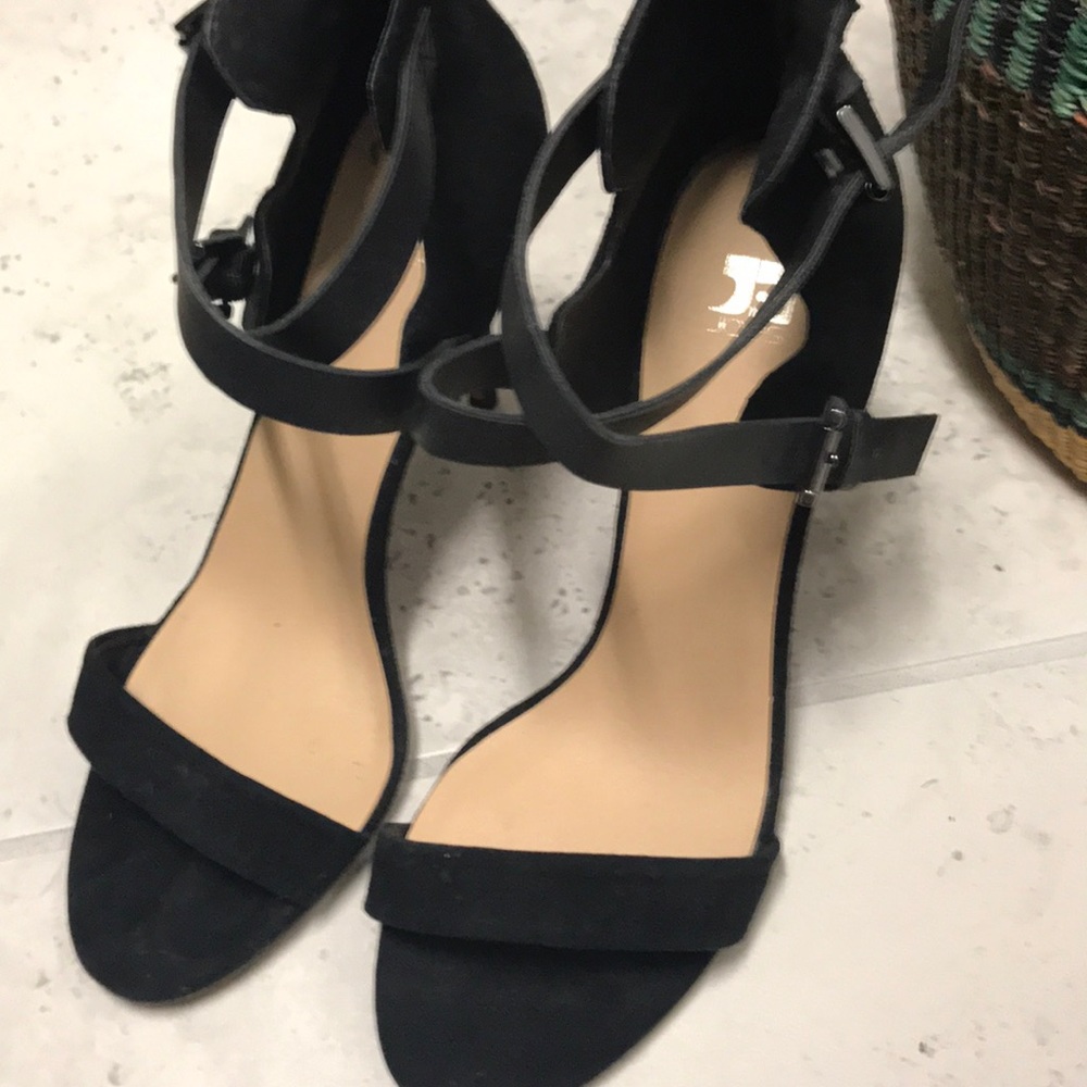 Joe’s suede and leather strap heel - Picture 3 of 8